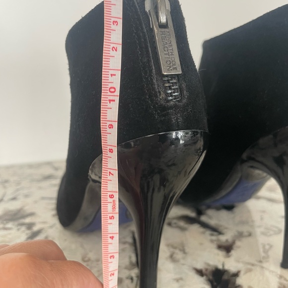 Kenneth Cole Ankle Boots - Picture 14 of 14